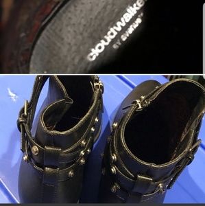 12w Avenue cloud walkers Nwot